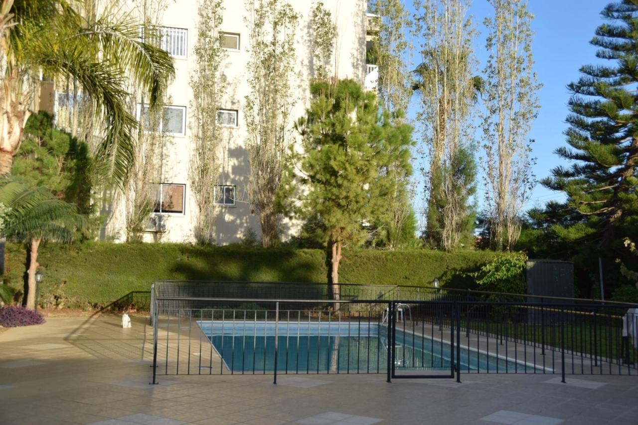 Raise Cosy Studio With Pool In לימסול מראה חיצוני תמונה