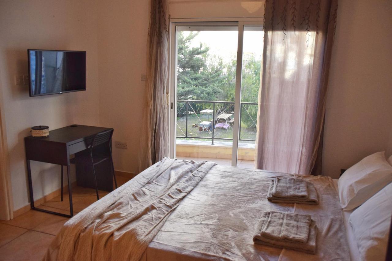Raise Cosy Studio With Pool In לימסול מראה חיצוני תמונה
